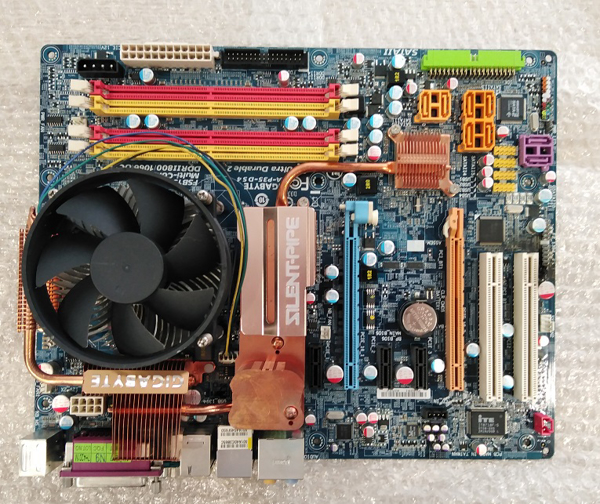 Picture of GIGABYTE GA-P35-DS4