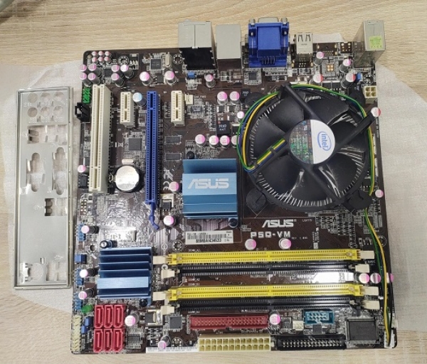 ASUS P5Q-VM